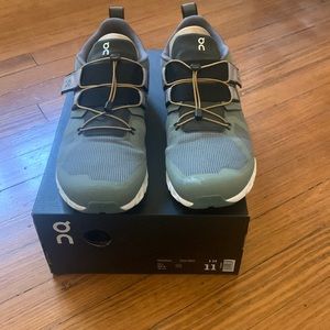 On Cloud Nexus Forest/Black Mens size US 11